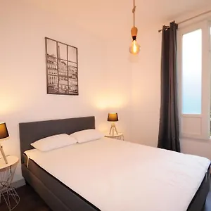 Les Trois Mai , Cannes France